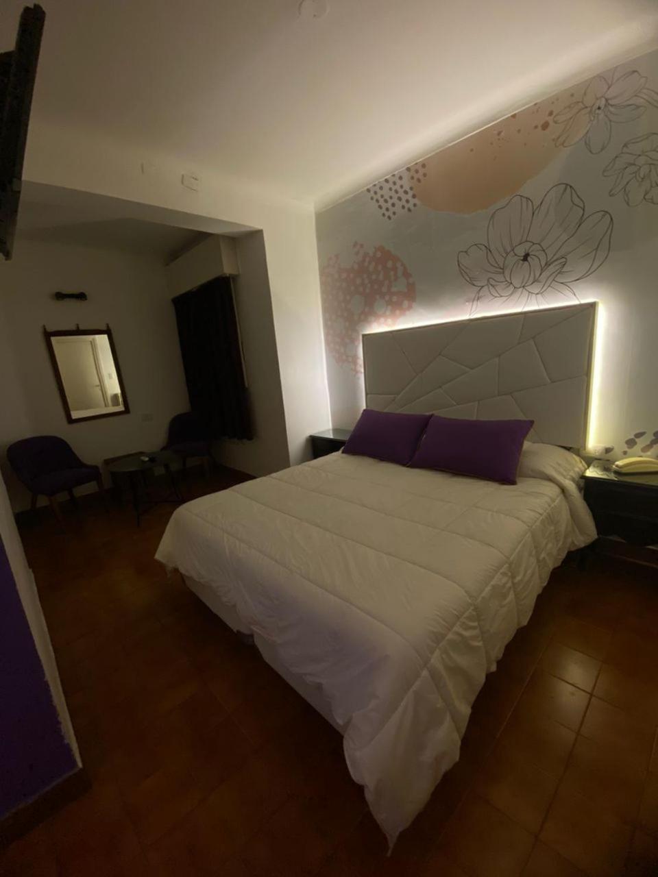 Hotel Dos Venados San Luis Bagian luar foto